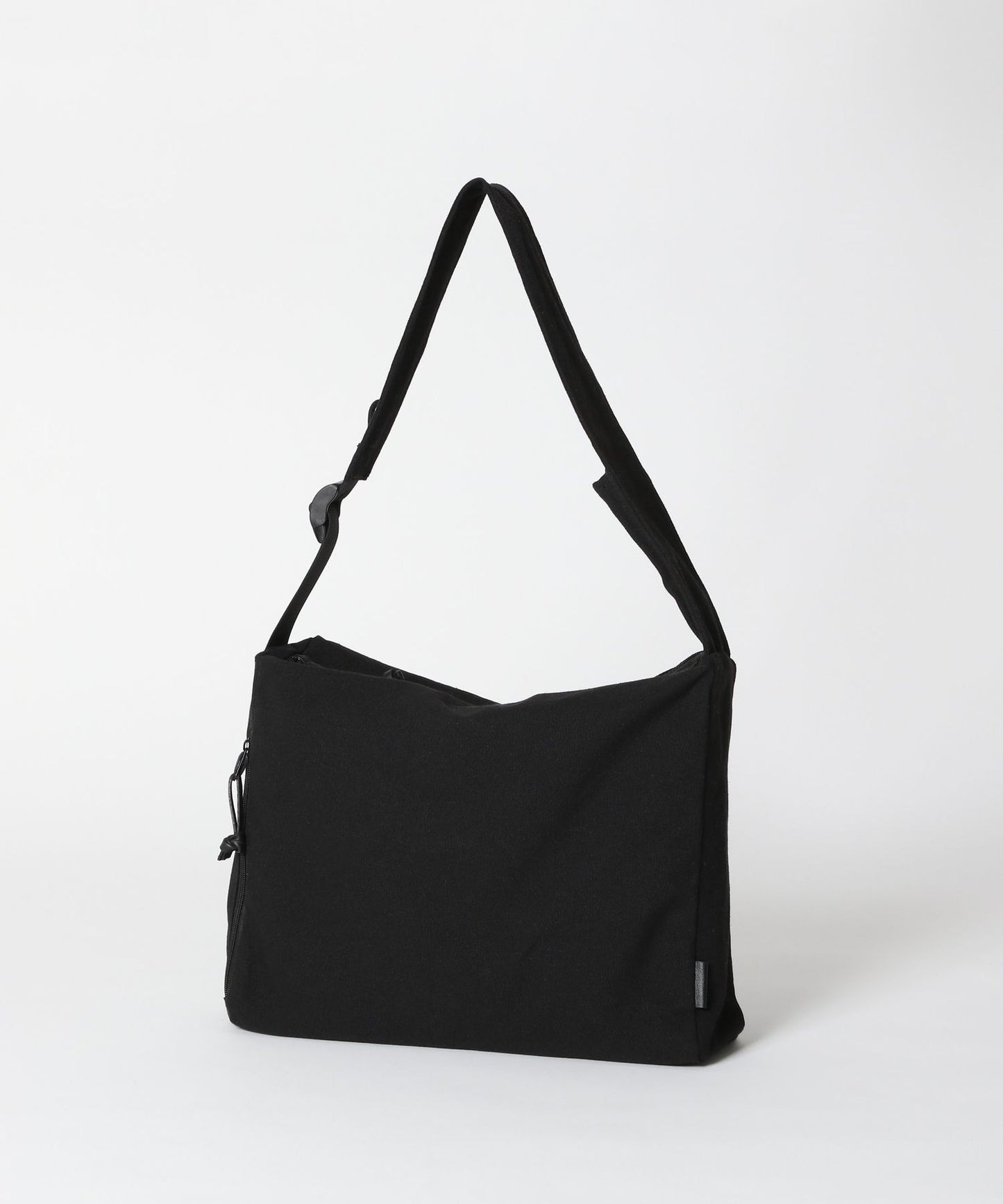 【RAGEBLUE】簡約大容量帆布郵差包 斜背包