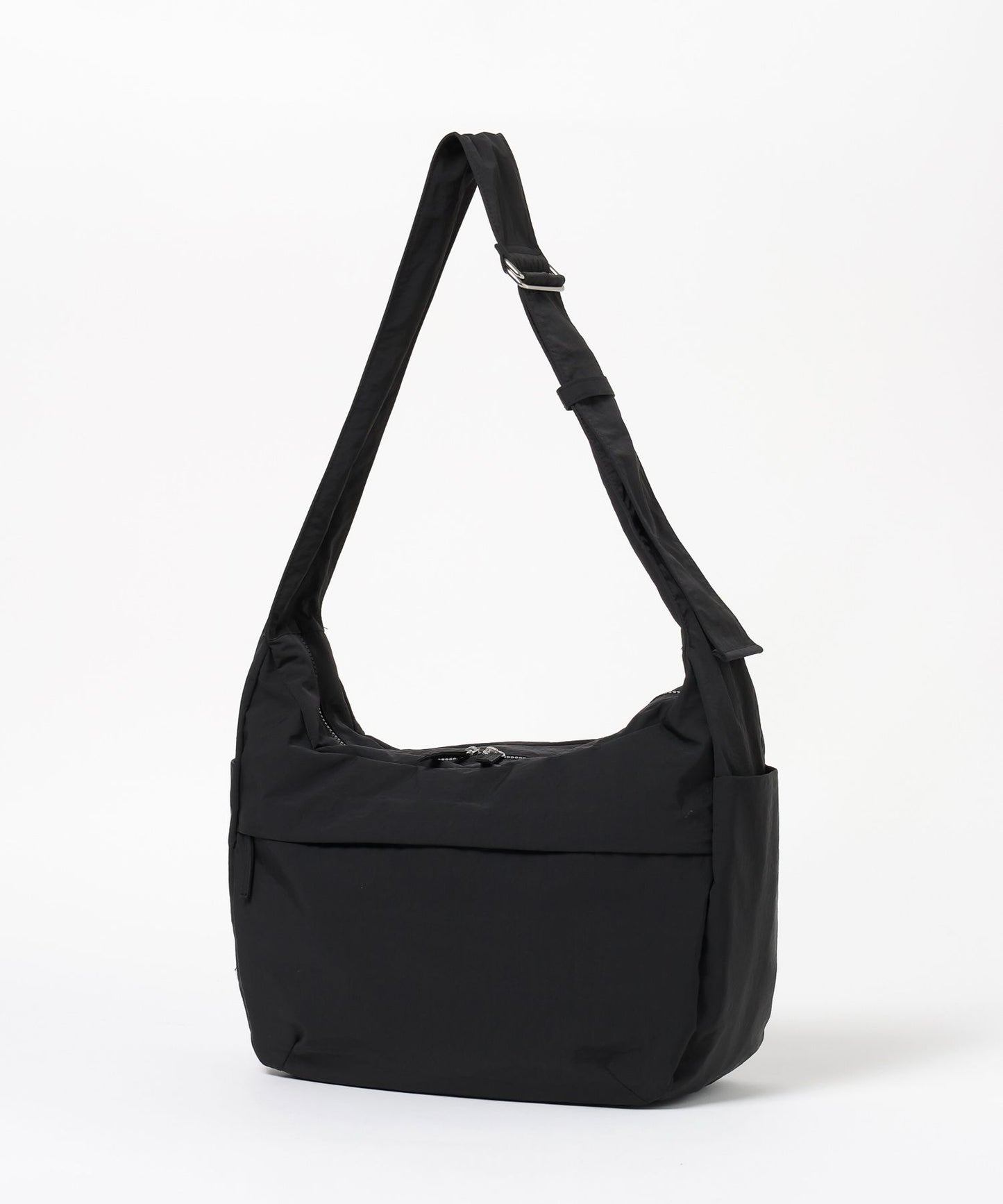 【GLOBAL WORK】輕量質感寬背帶斜背包