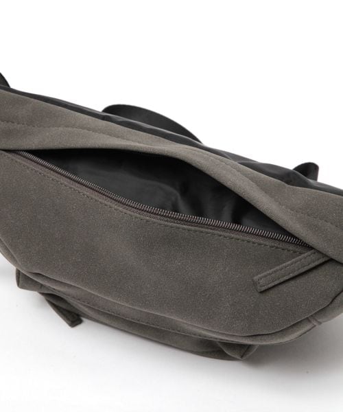 【GLOBAL WORK】小巧實用 質感仿麂皮簡約腰包 胸包