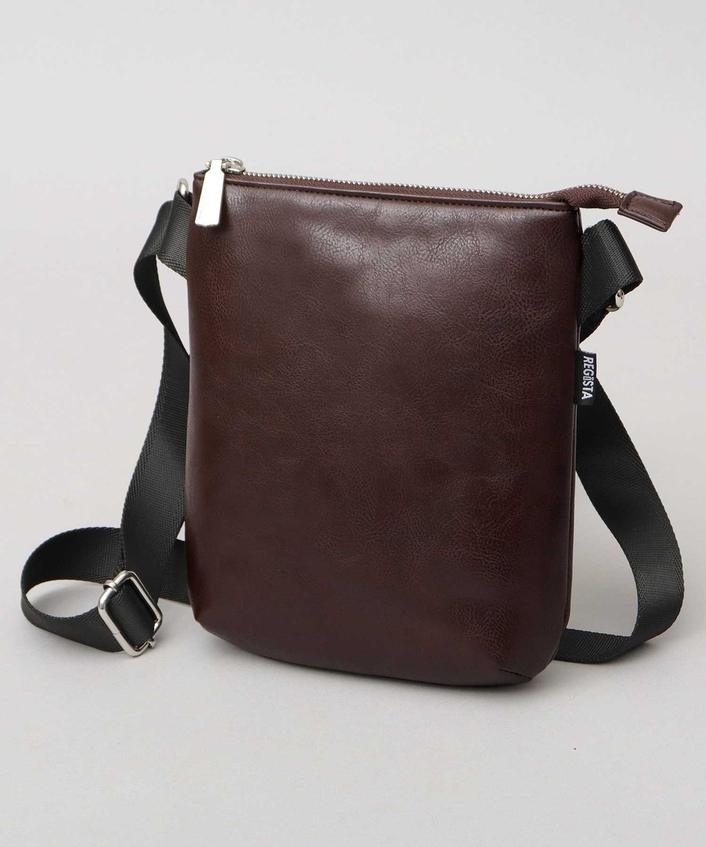 【A.M.S.】REGiSTA聯名 牛床革真皮時尚直式斜背包/肩背包