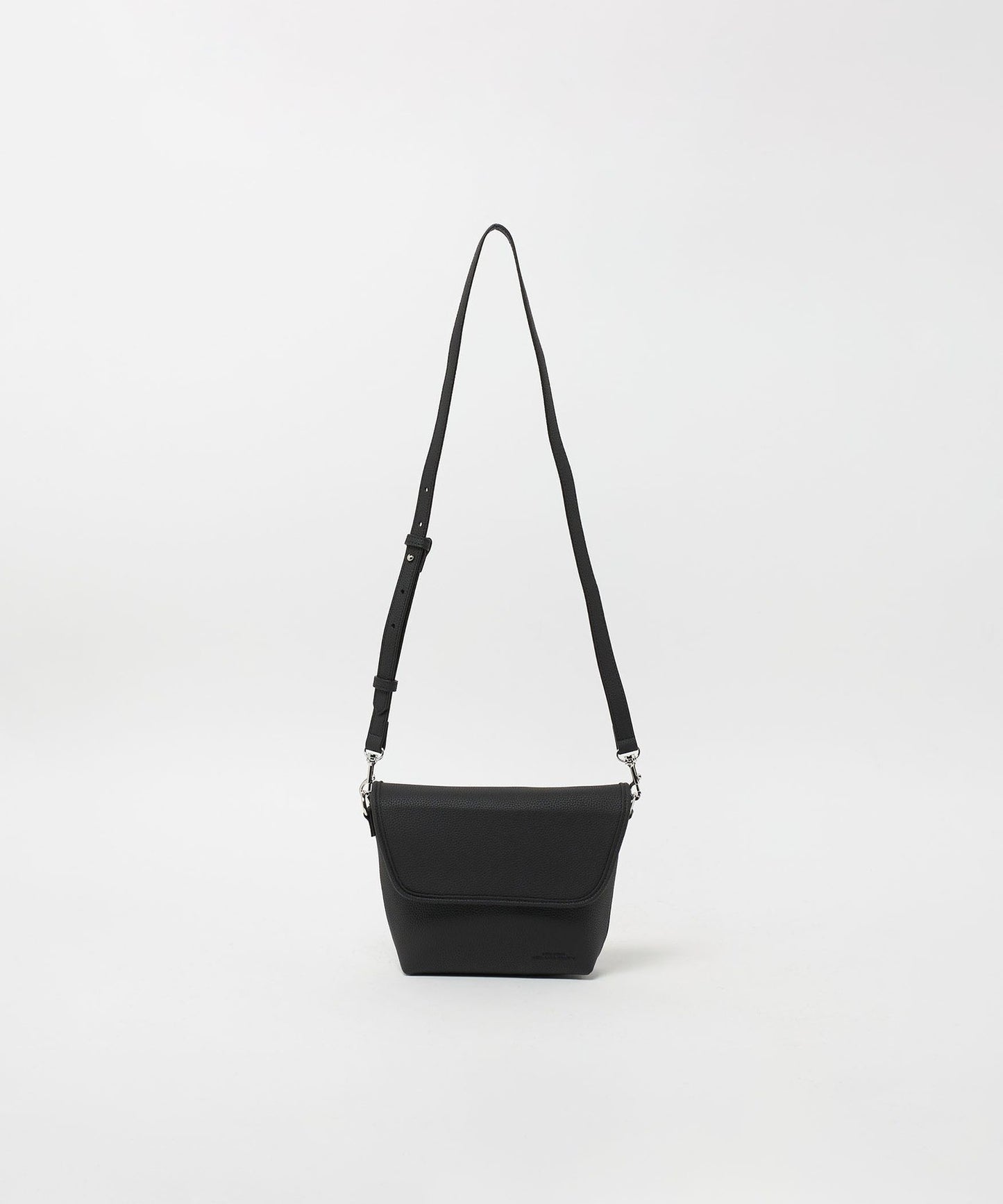 【GLR】顆粒壓紋PU皮革翻蓋斜背包 肩背包