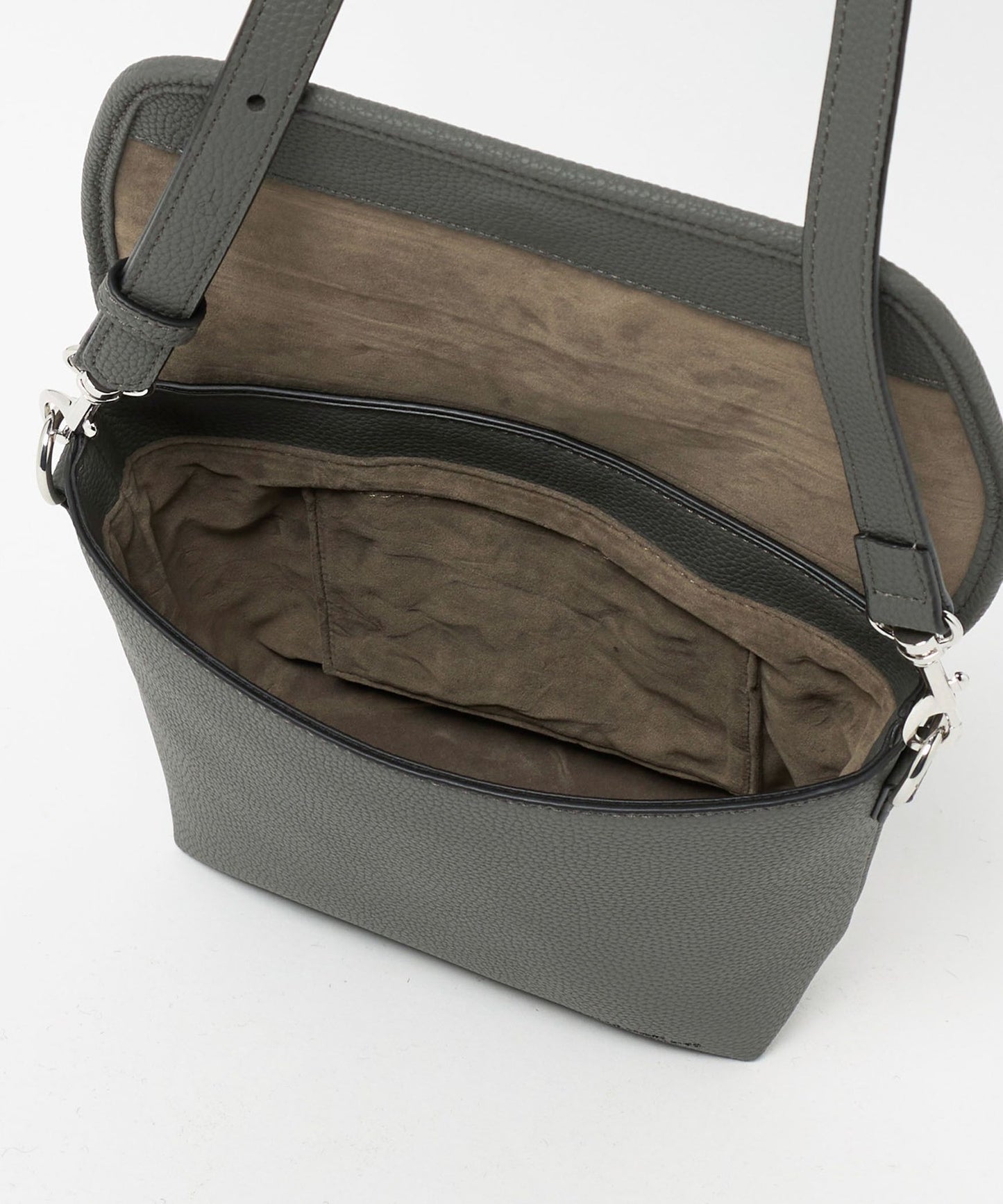 【GLR】顆粒壓紋PU皮革翻蓋斜背包 肩背包