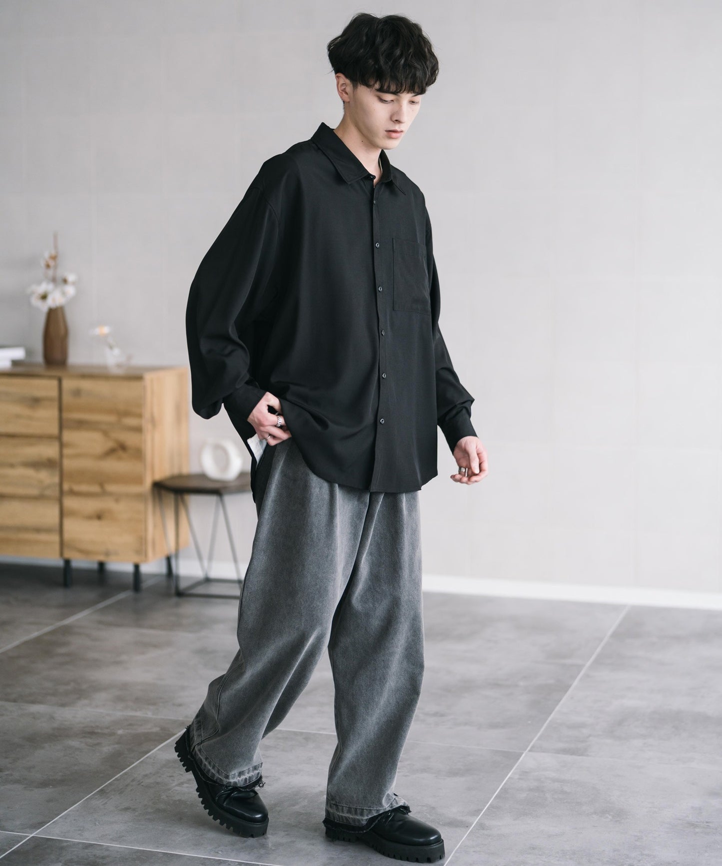 【Rocky Monroe】極簡親膚彈性標準領襯衫