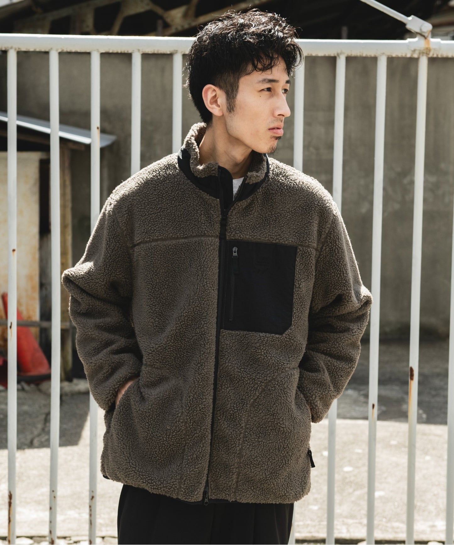 【URD】防風絨毛立領拉鍊外套