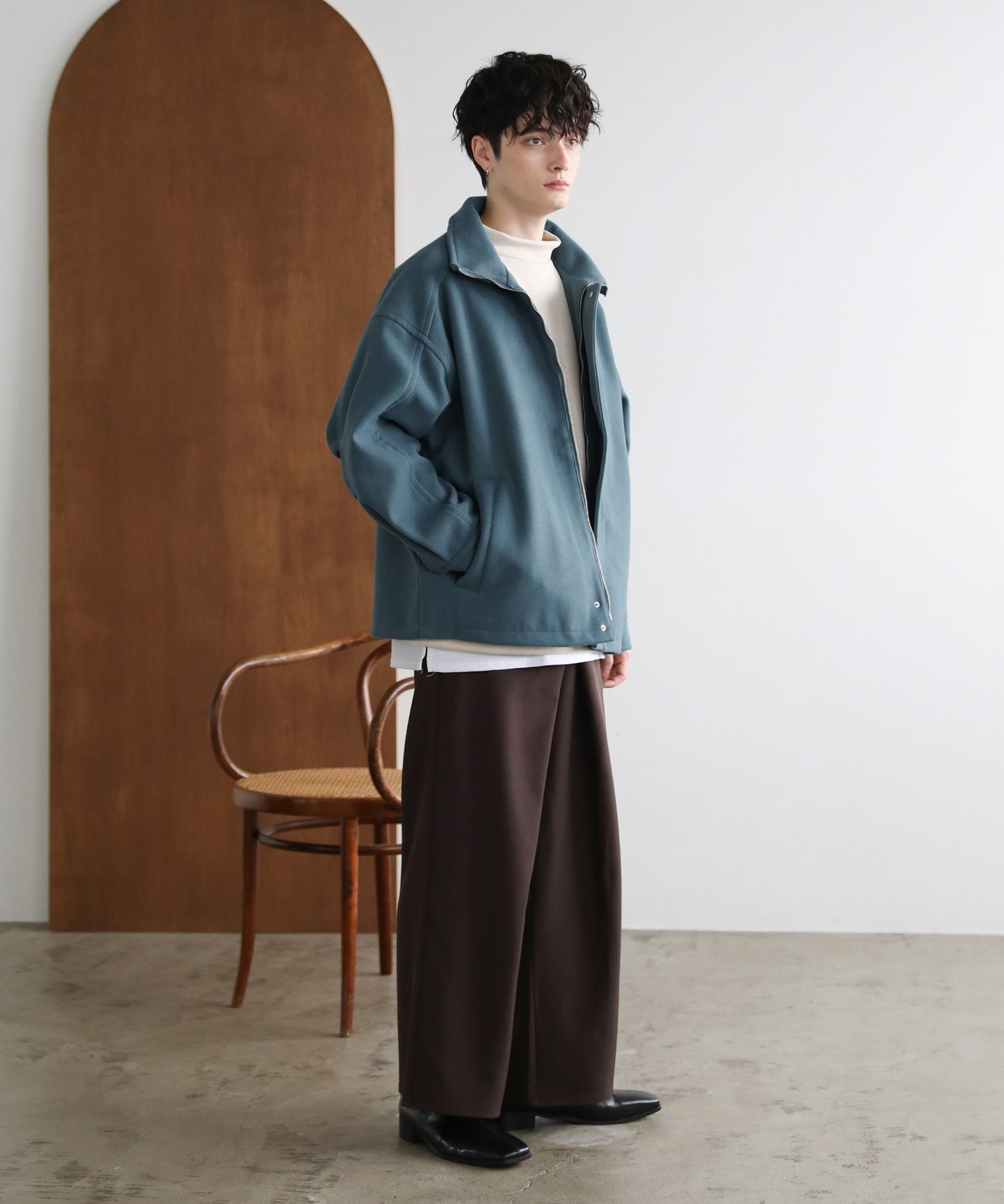 【ASTRONOMY】落肩寬鬆版梅爾頓立領拉鍊外套