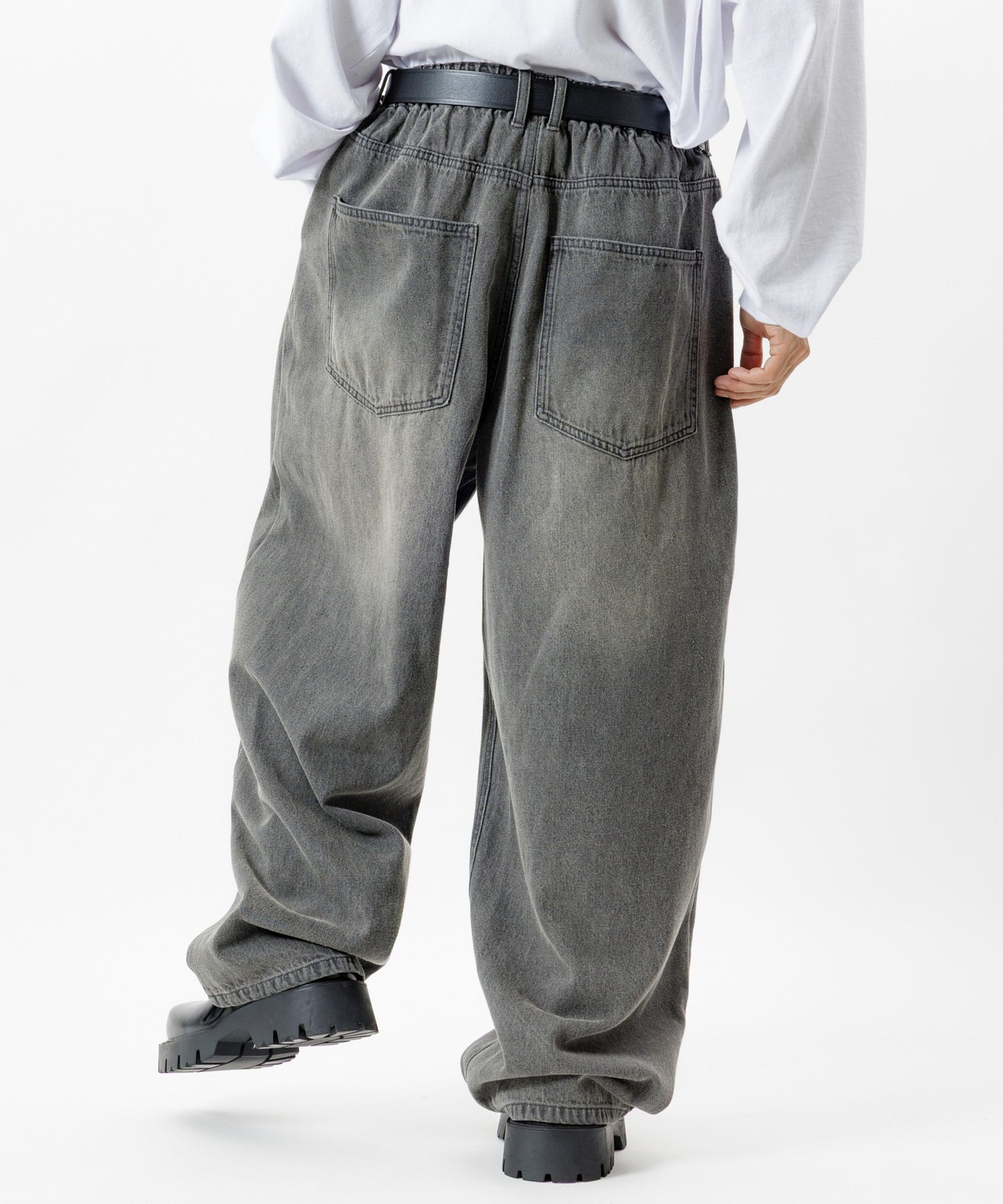 【FREAK’S STORE】水洗寬版桶型剪裁丹寧長褲 寬褲