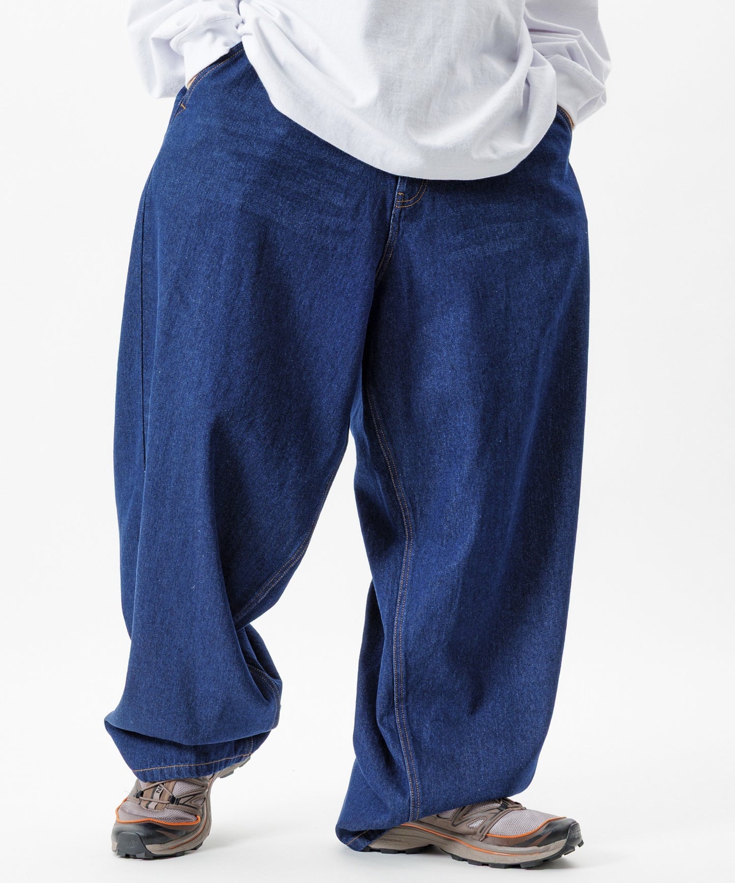 【FREAK’S STORE】水洗寬版桶型剪裁丹寧長褲 寬褲