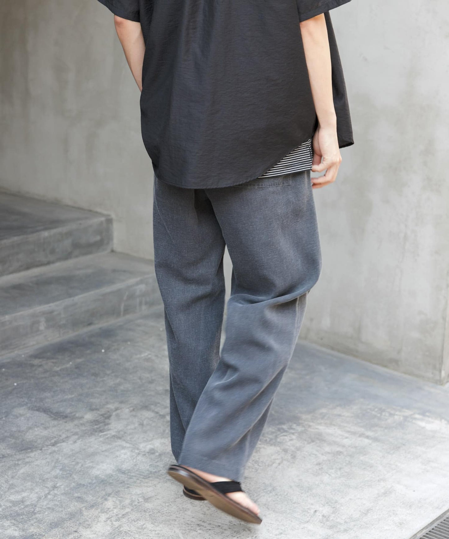 【URBAN RESEARCH DOORS】FORK&SPOON 褪色風格染料印花休閒長褲