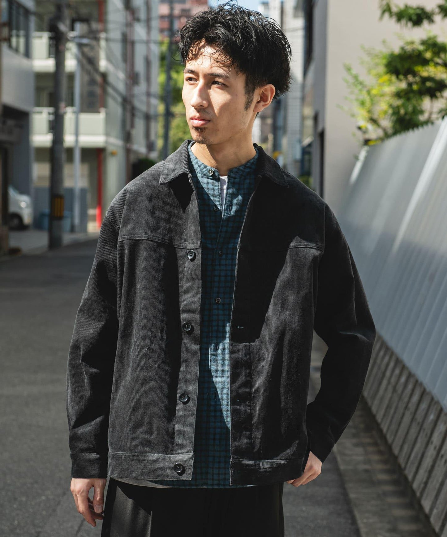 【URBAN RESEARCH DOORS】燈芯絨經典短版休閒夾克 外套