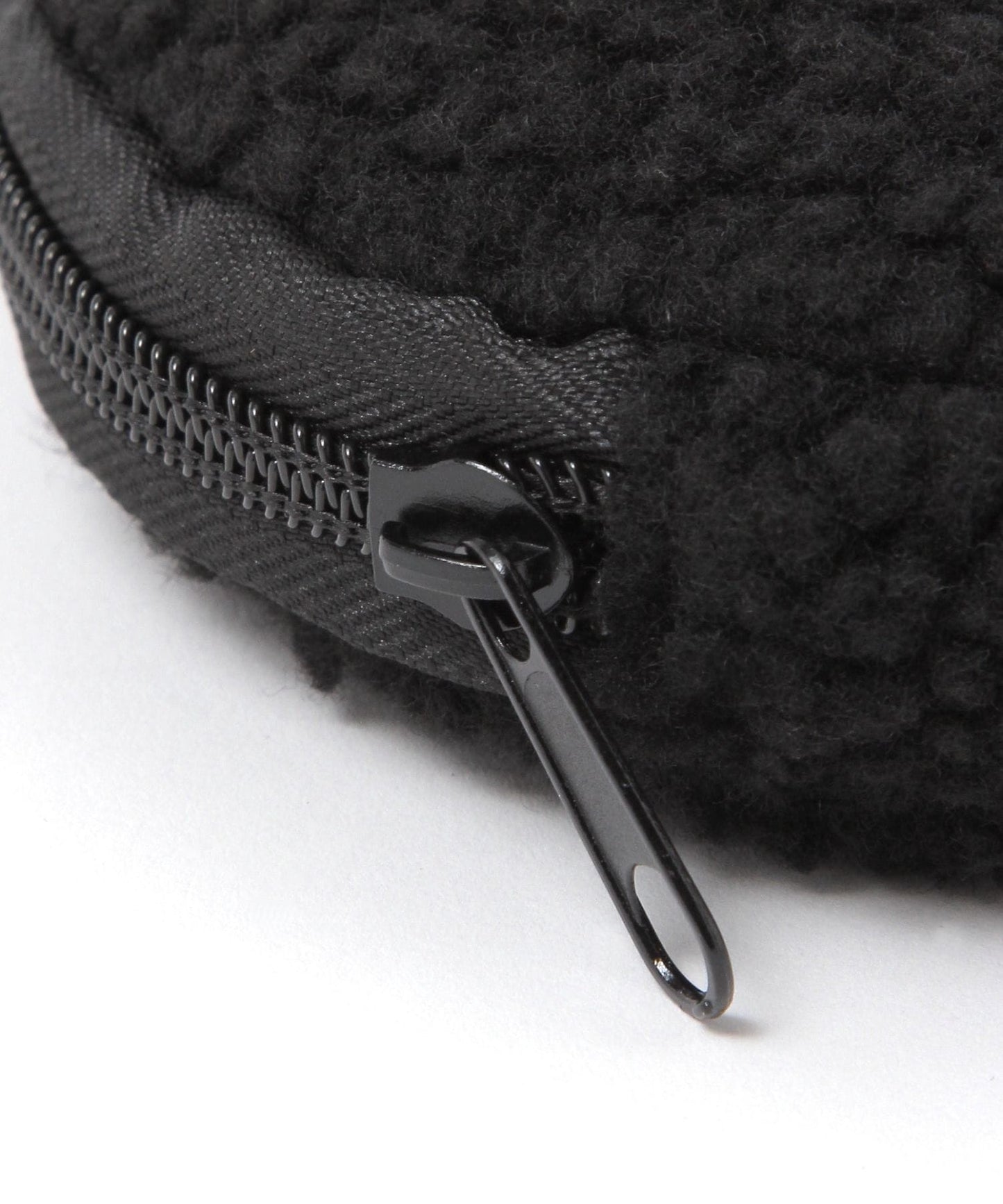 【LAKOLE】絨毛迷你圓形隨身包 零錢包 收納包