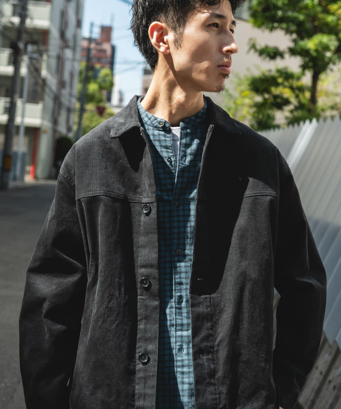 【URBAN RESEARCH DOORS】燈芯絨經典短版休閒夾克 外套