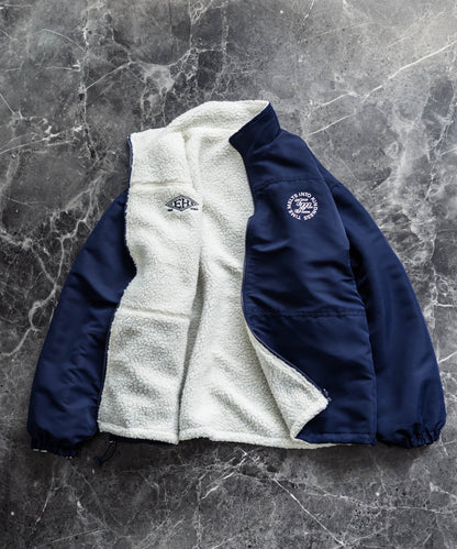 【Rocky Monroe】雙面設計 寬鬆版圓形LOGO刺繡立領長毛絨外套