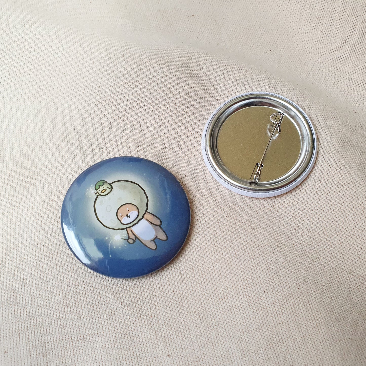 【武士汪汪】插畫商品 胸針(大)-中秋節 一起玩仙女棒吧！