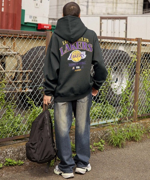 【MONO-MART】NBA系列 聯名款 復古風Lakers湖人隊刺繡印花帽T 日本預購