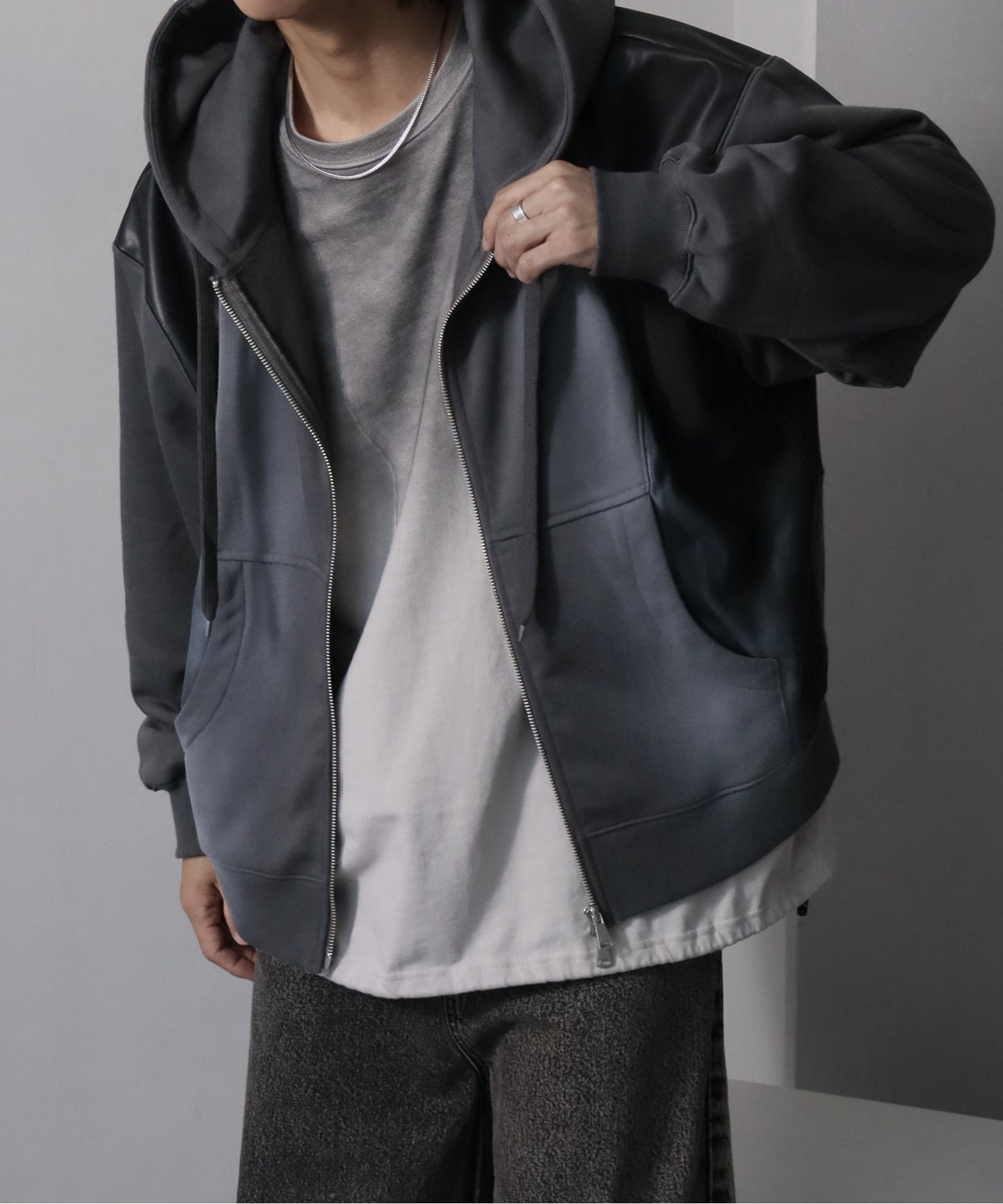 【Art re A】welise 質感仿舊加工PU皮革拼接連帽外套 日本預購