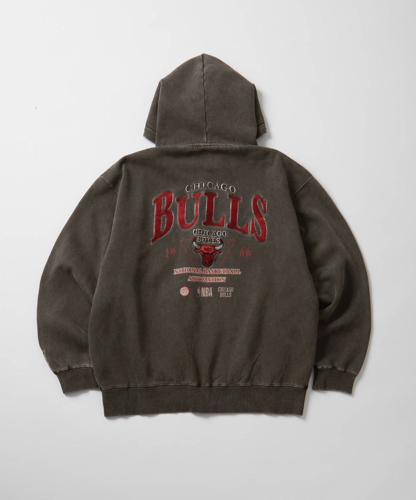 【EMMA CLOTHES】NBA系列 芝加哥公牛 復古街頭 刺繡內刷毛連帽外套 日本預購