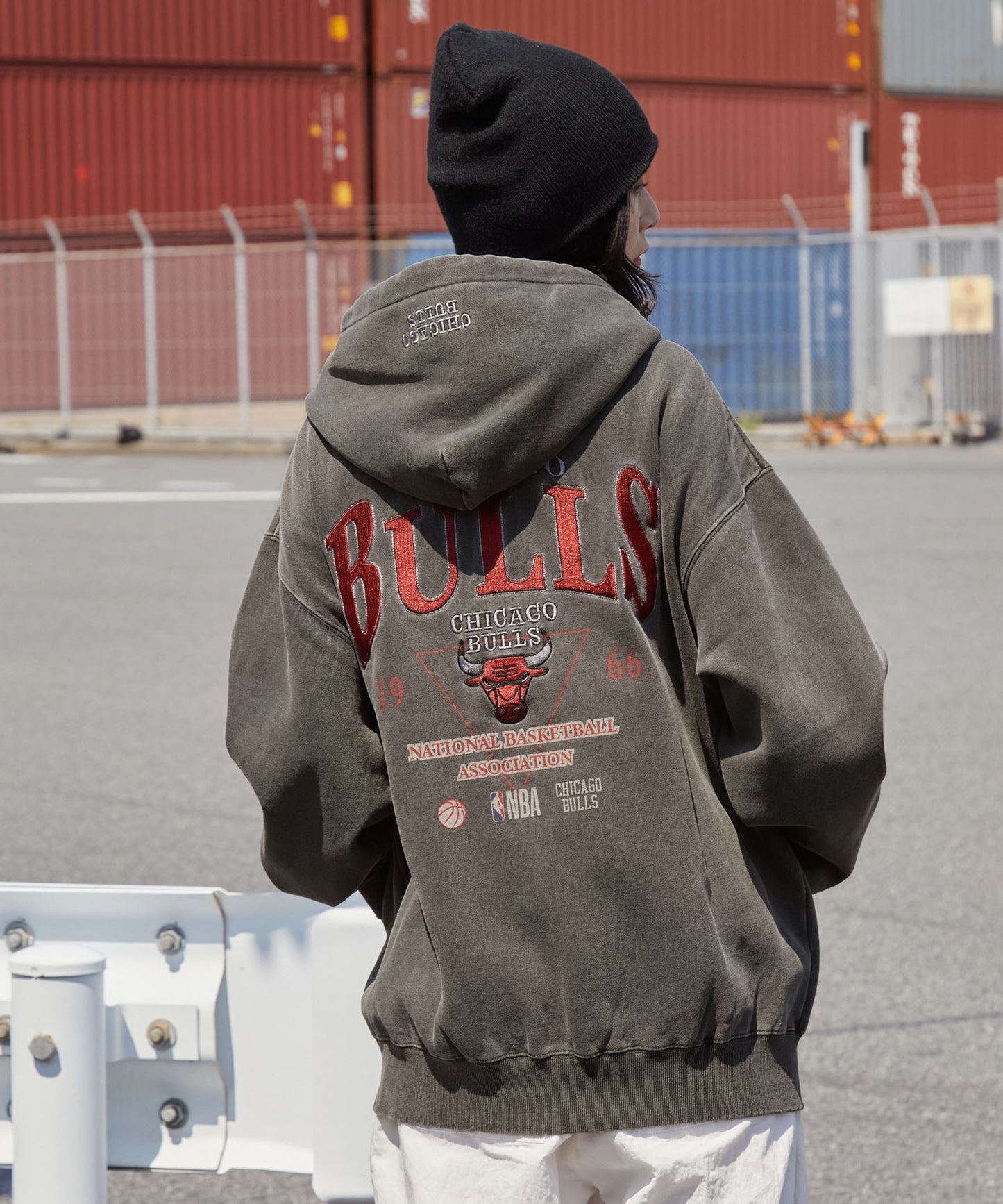 【EMMA CLOTHES】NBA系列 芝加哥公牛 復古街頭 刺繡內刷毛連帽外套 日本預購