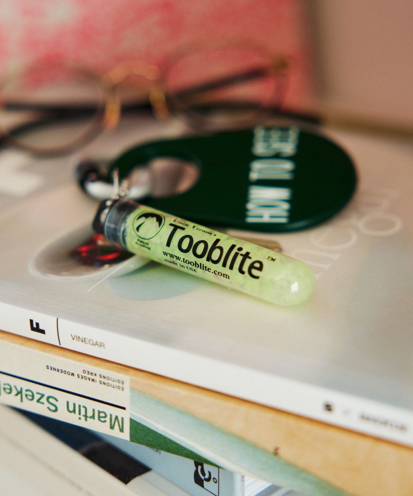 【FREAK’S STORE】GLOW STICK 蓄光夜光棒(固體)  3 吋