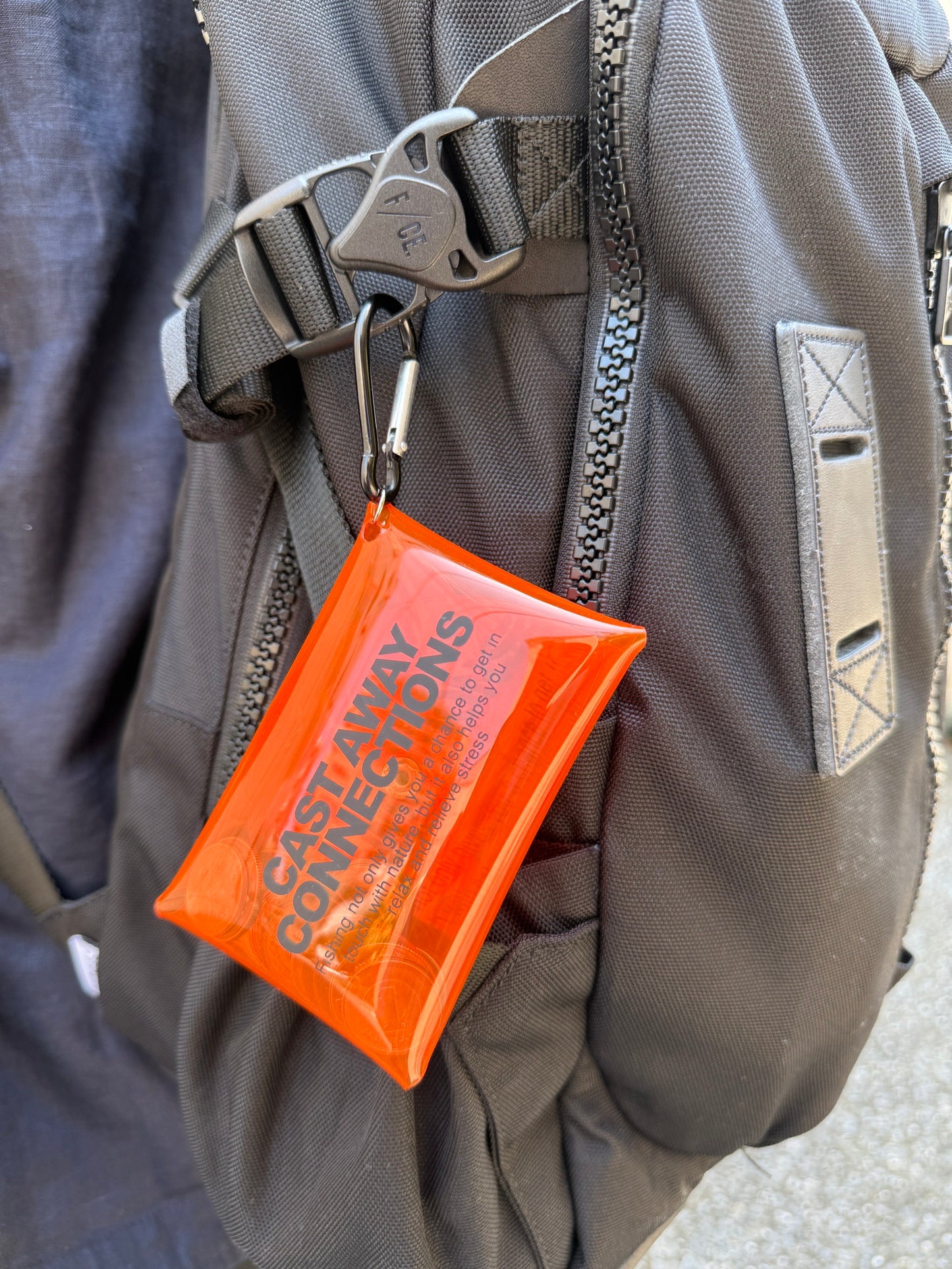 【3COINS】現貨🔥 CACPVC 防水登山扣零錢包