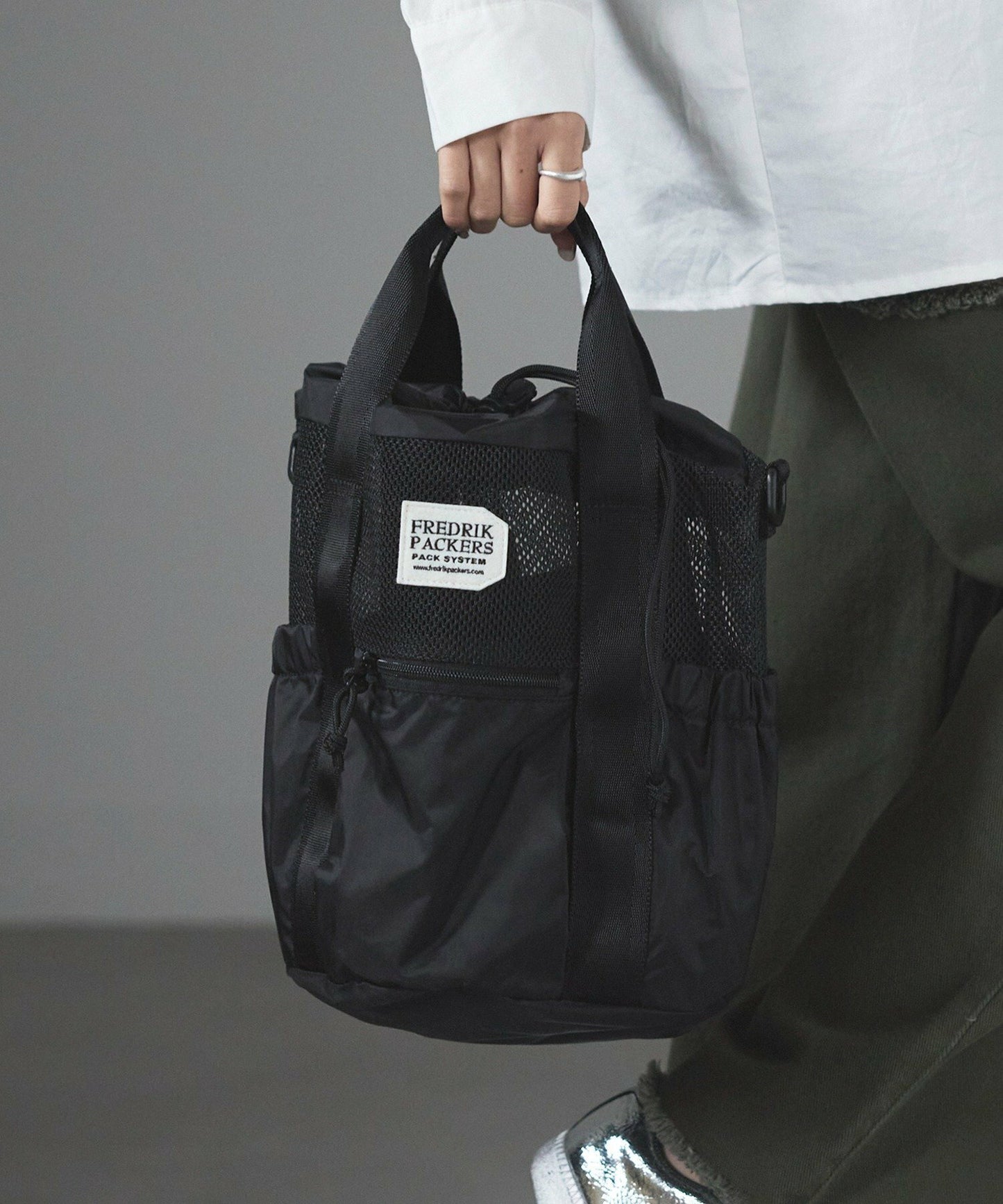【FREDRIK PACKERS】Column Tote 黑色質感托特包
