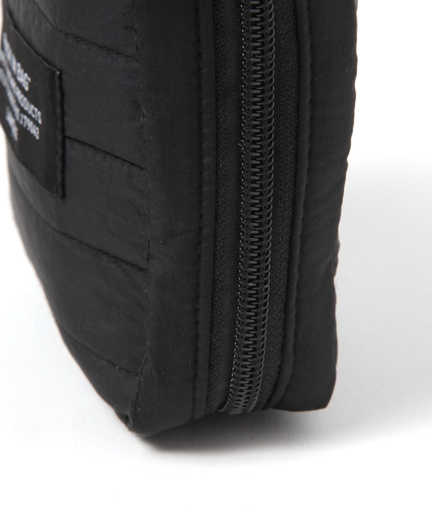 【LAKOLE】絎縫方形收納包