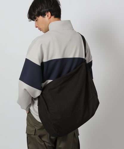 【LAKOLE】極簡帆布筒型肩斜背包 大容量