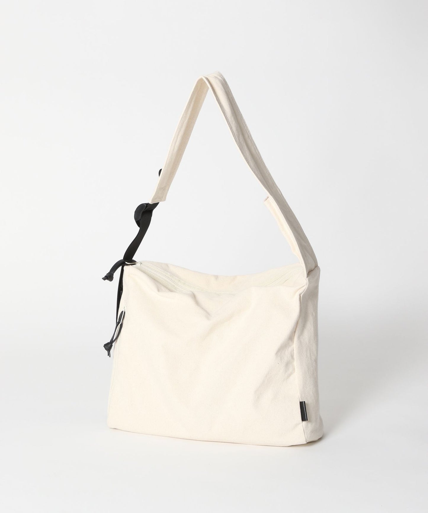 【RAGEBLUE】簡約大容量帆布郵差包 斜背包