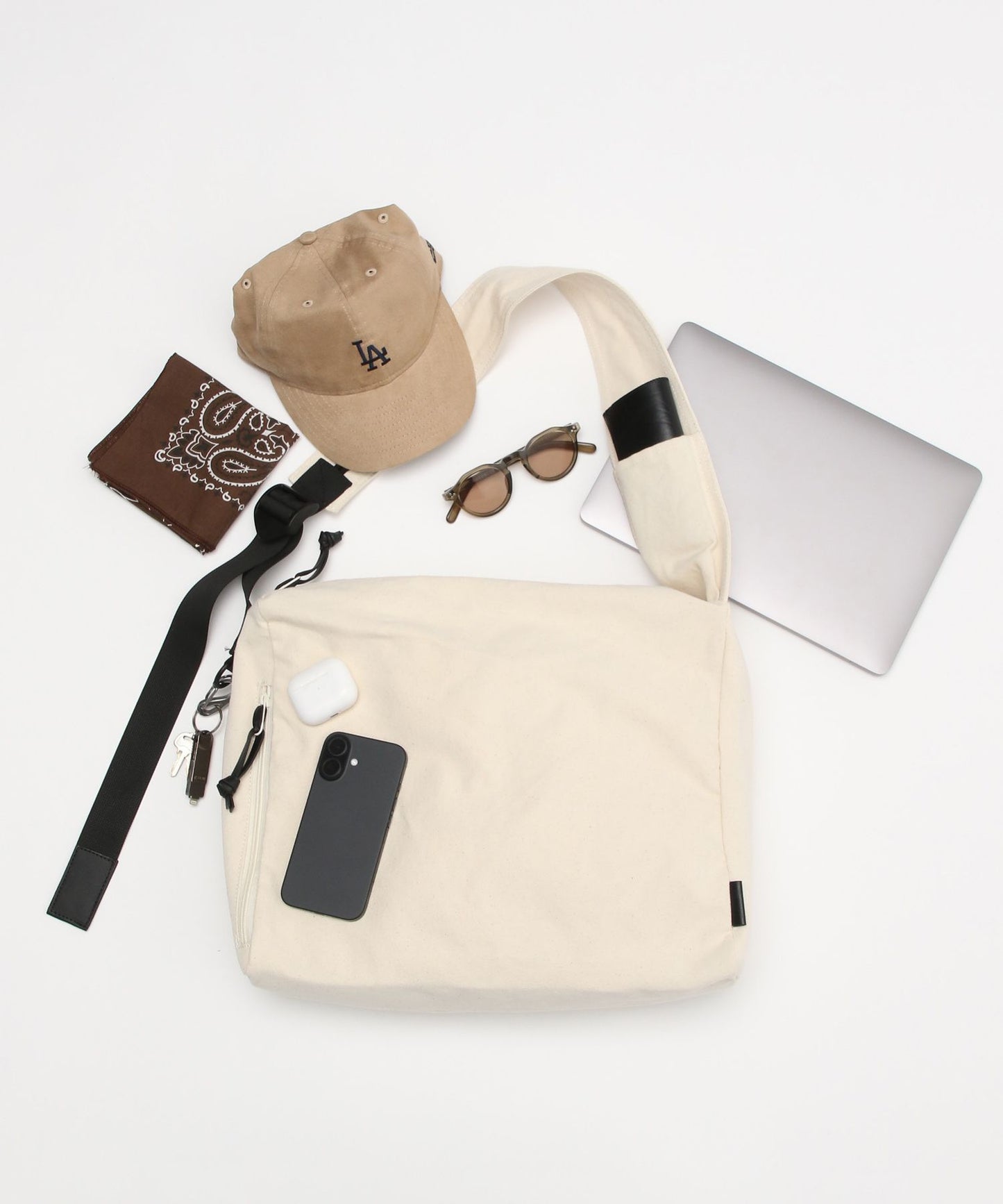 【RAGEBLUE】簡約大容量帆布郵差包 斜背包