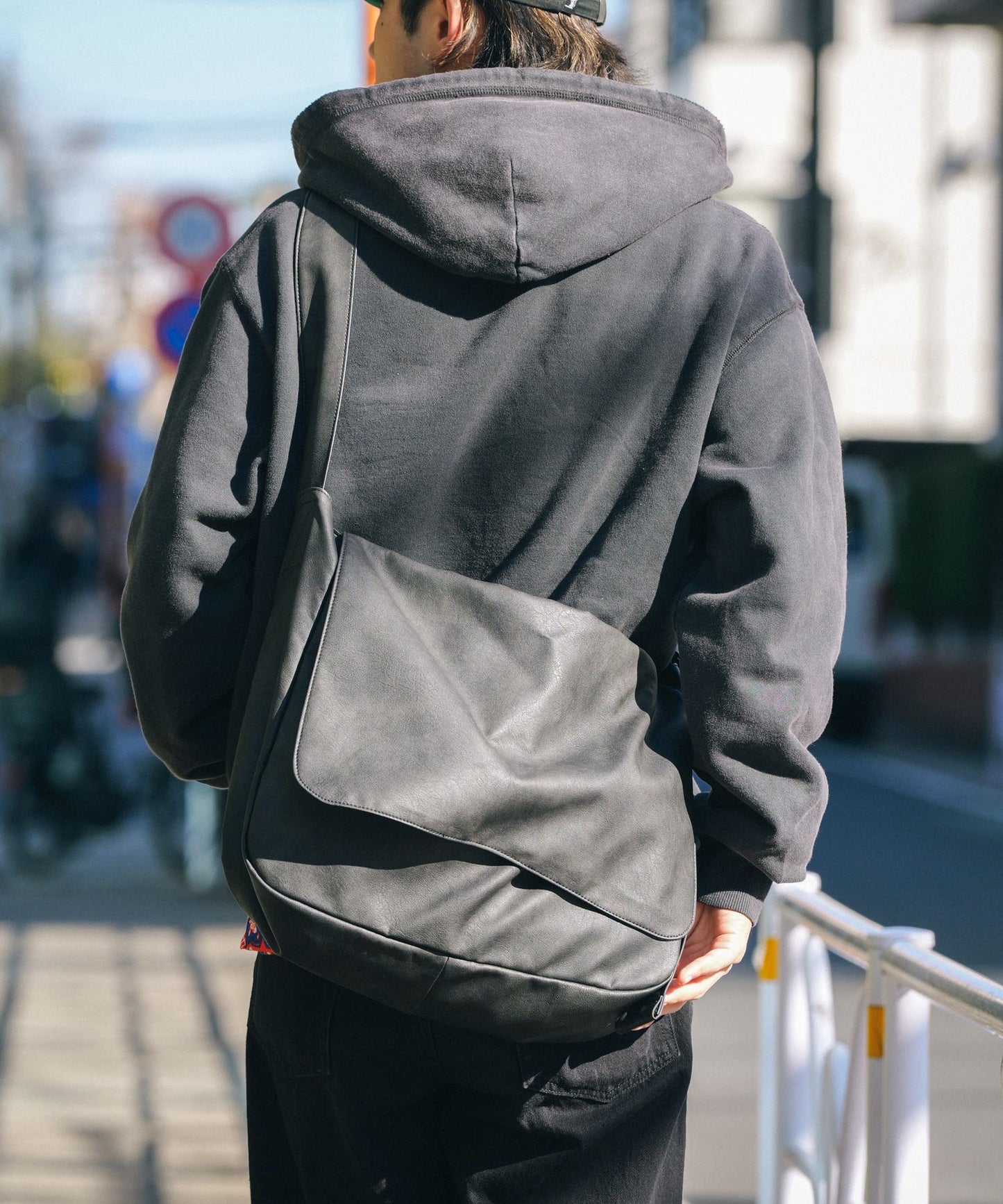 【RAGEBLUE】 復古街頭掀蓋斜背包