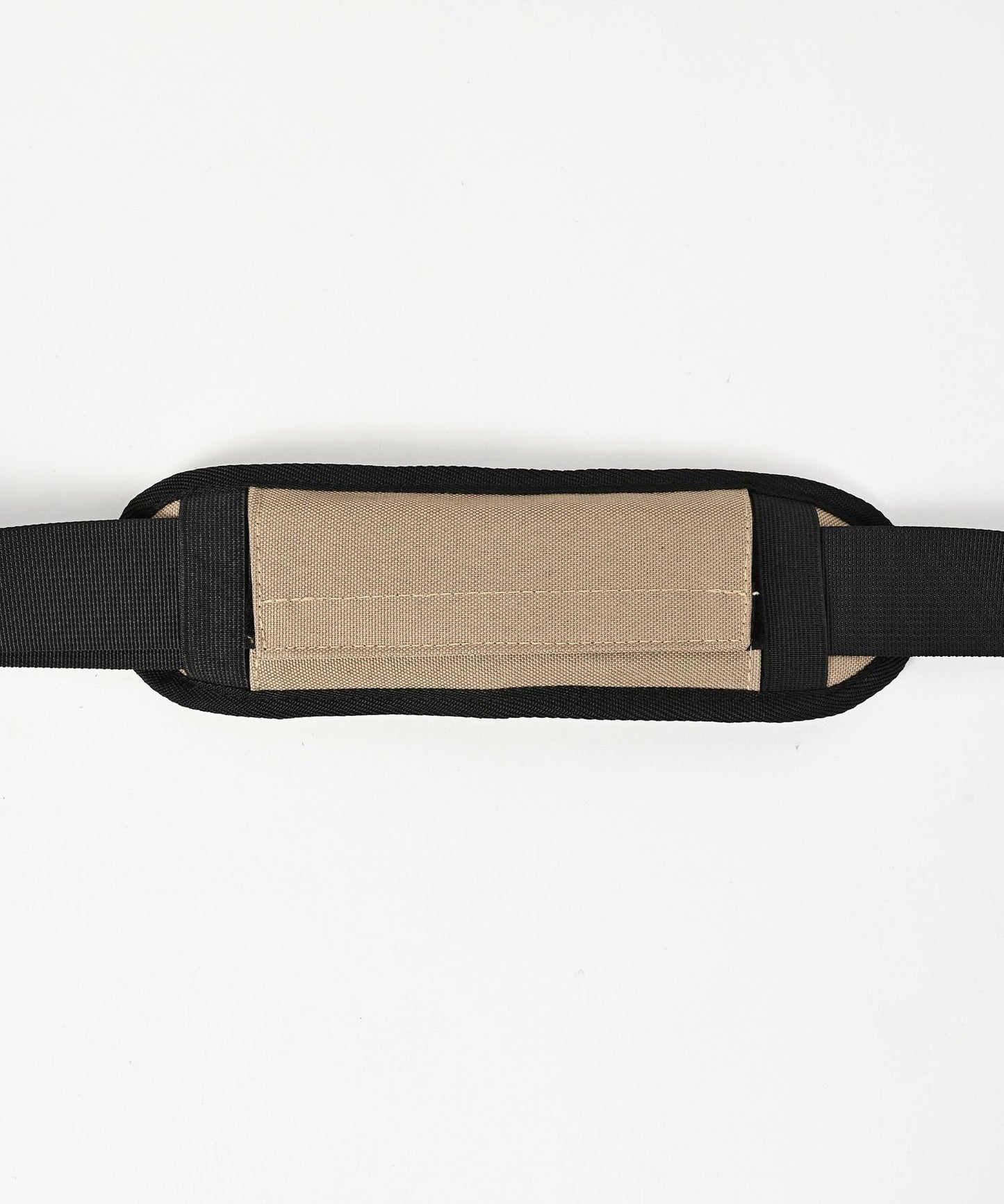 【KiU】大容量收納商務休閒斜背包 (可放筆電)