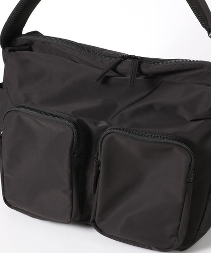 【GLOBAL WORK】簡約防潑水斜背郵差包