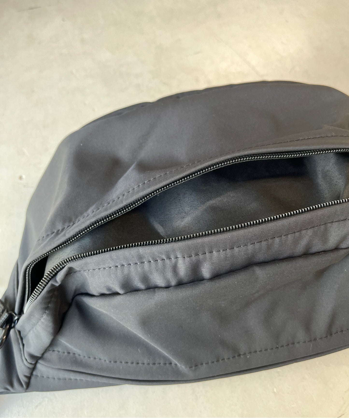 【CPCM】 人氣熱銷 簡約輕便百搭斜背包 腰包 胸包