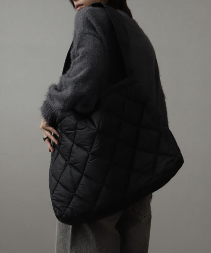 【Art re A】 welise簡約羽絨絎縫 寬版斜背包