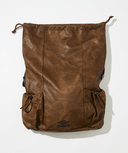 【FREAK’S STORE】UMBRO 特別合作款 PU皮革LOGO束口包 斜背包