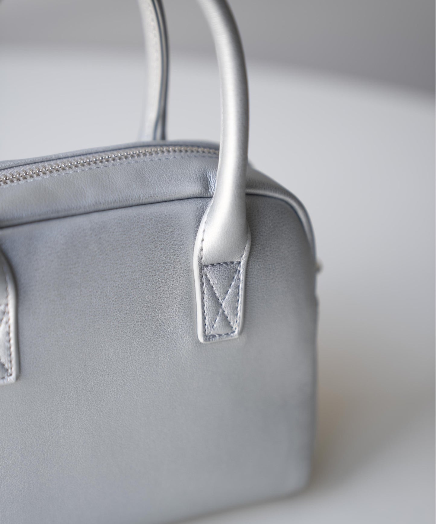 𝙈𝙊𝙆𝙐.®｜【SINSS】現貨🔥  質感PU皮革兩用波士頓包 手提包【 2色 】