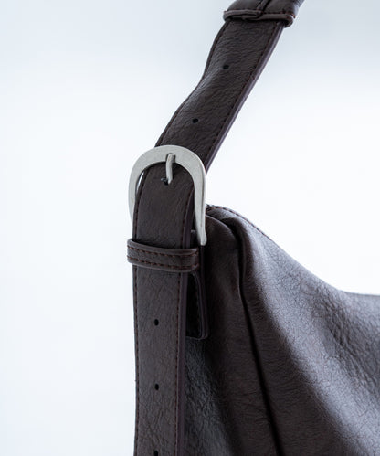 【SINSS】 質感皮革月亮包 肩背包 斜背包 合成皮革