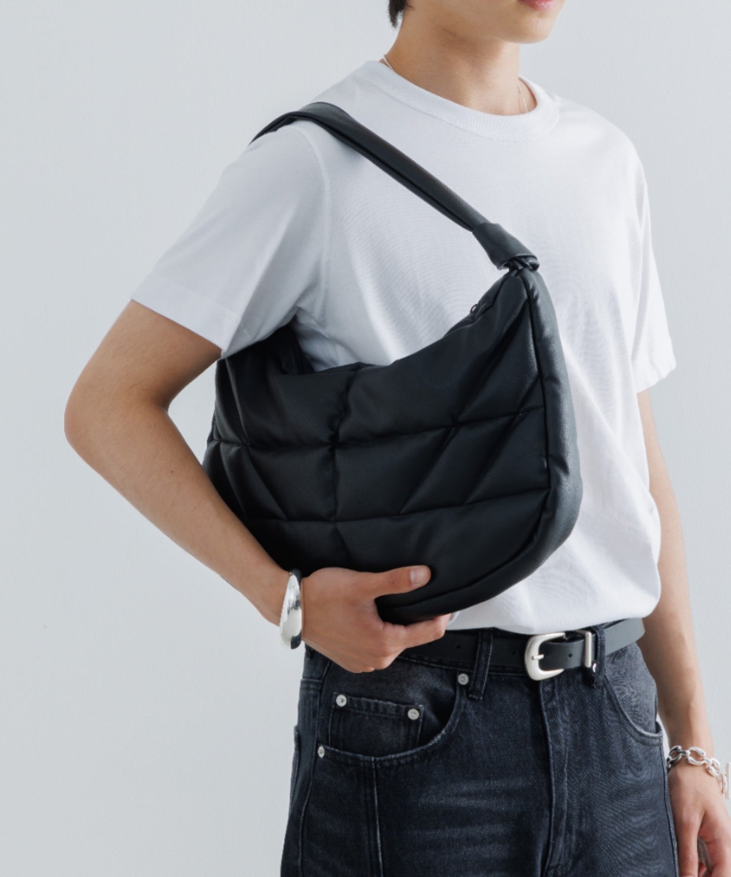 【SINSS】 酷黑質感PU皮革單肩包