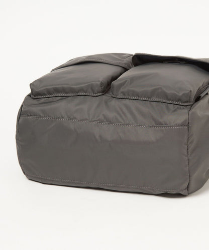 【GLR】雙層掀蓋防潑水尼龍斜背包 肩背包