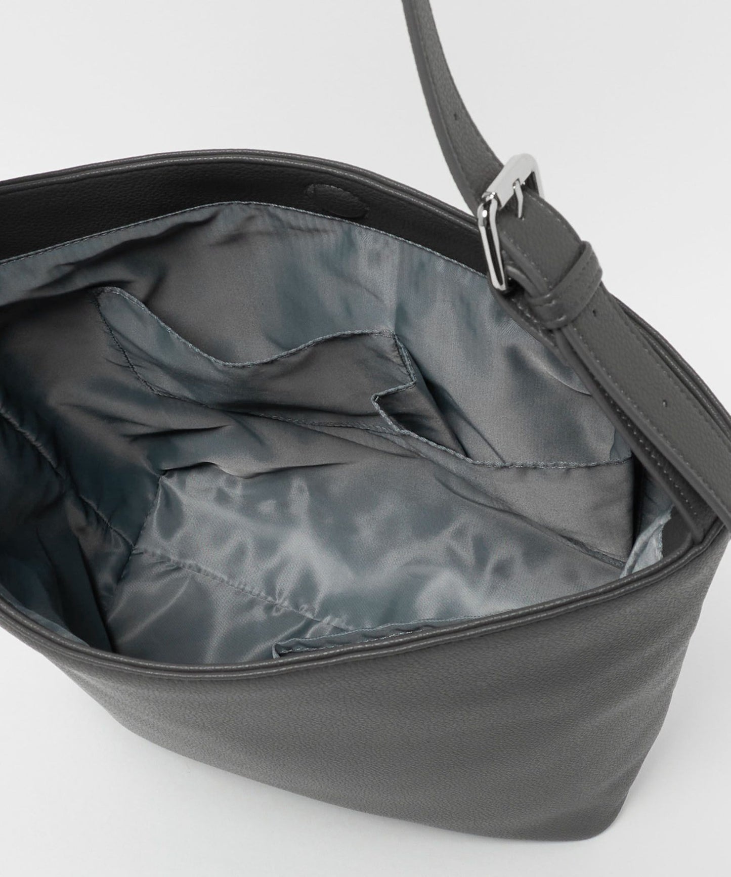 【GLR】多層收納口袋皮革單肩包 肩背包