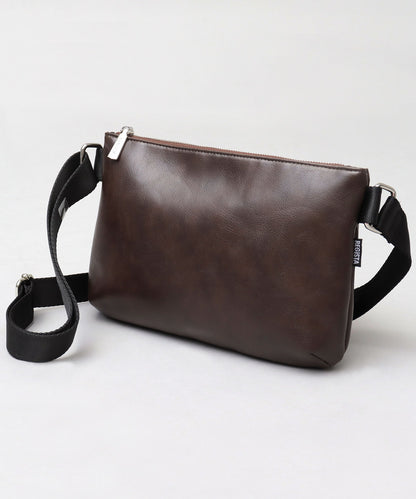 【A.M.S.】REGiSTA聯名 牛床革真皮時尚休閒胸包/斜背包