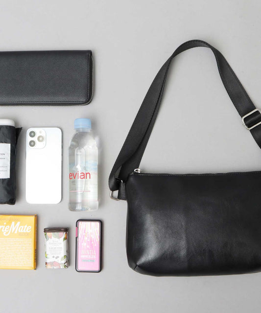 【A.M.S.】REGiSTA聯名 牛床革真皮時尚休閒胸包/斜背包