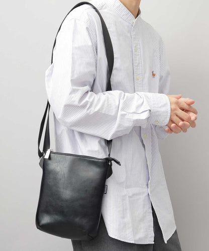 【A.M.S.】REGiSTA聯名 牛床革真皮時尚直式斜背包/肩背包