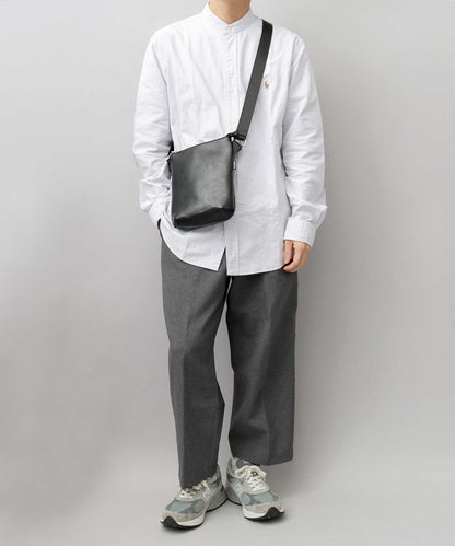 【A.M.S.】REGiSTA聯名 牛床革真皮時尚直式斜背包/肩背包