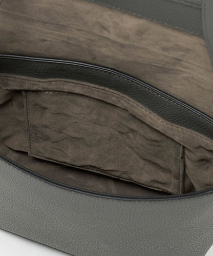 【GLR】顆粒壓紋PU皮革翻蓋斜背包 肩背包