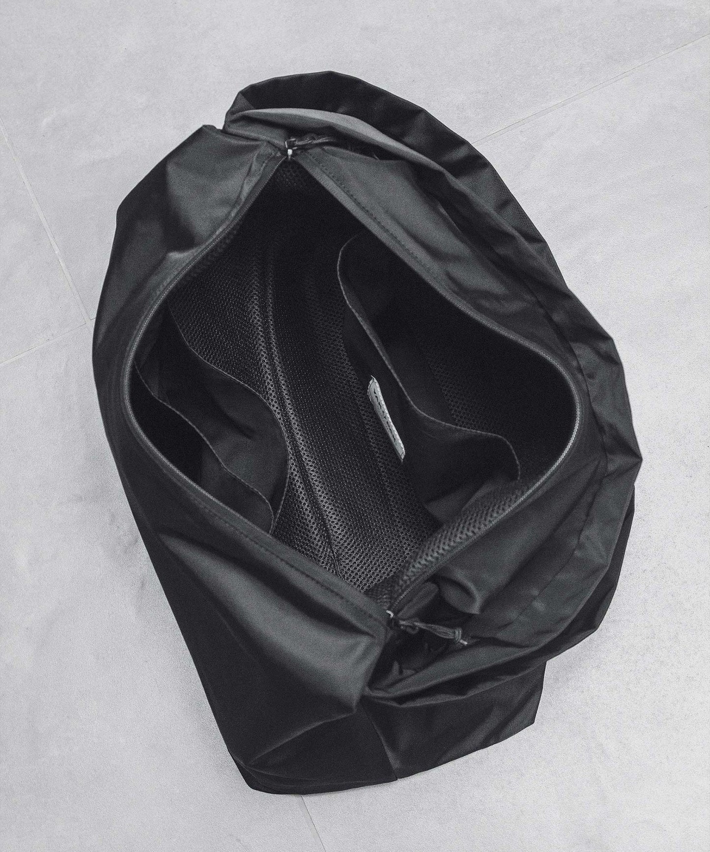 【BEAUTY&YOUTH】YAKPAK monkey time 兩用簡約質感斜背包