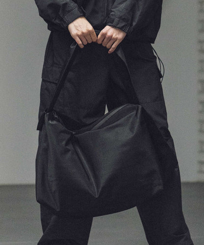 【BEAUTY&YOUTH】YAKPAK monkey time 兩用簡約質感斜背包