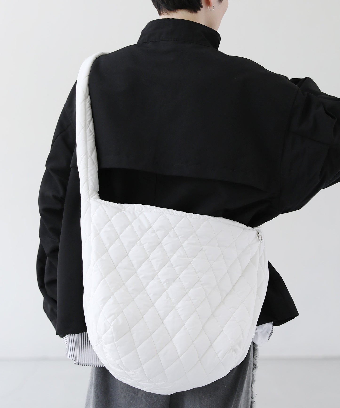 【ASTRONOMY】菱格紋絎縫超大肩背包 斜背包