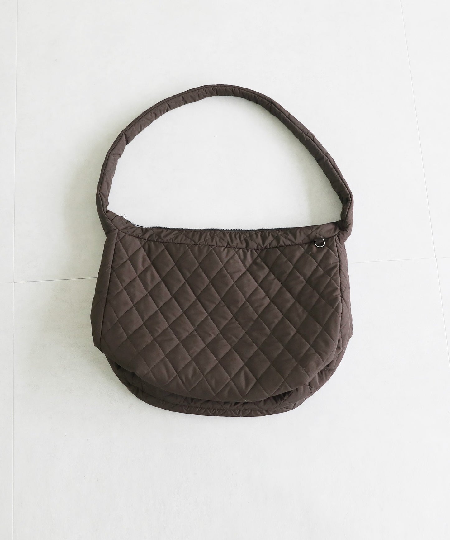 【ASTRONOMY】菱格紋絎縫超大肩背包 斜背包