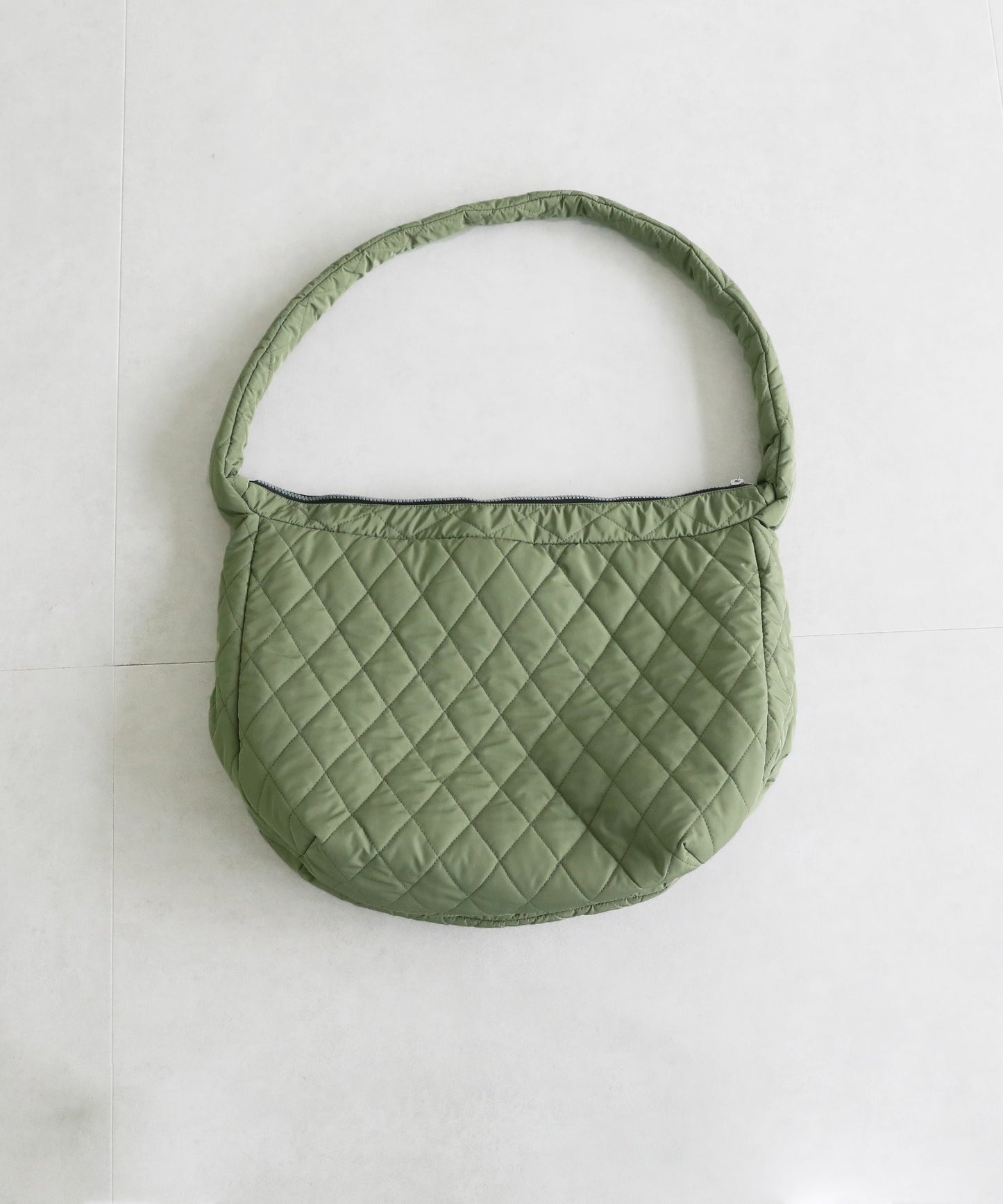 【ASTRONOMY】菱格紋絎縫超大肩背包 斜背包