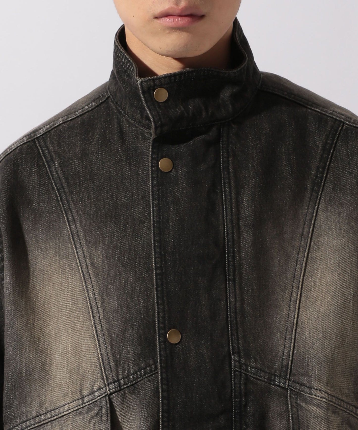 【niko and...】90年代復古丹寧夾克